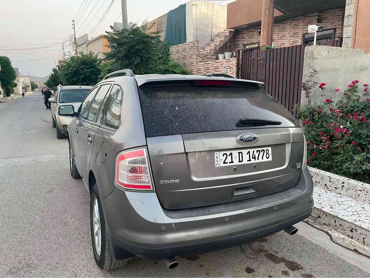 فۆرد ایدج مۆدیل ٢٠١٠بێ بۆیاغ بێ ساردو تەعدیل مكینە٣٥٠٠شەش پستۆن نمونە ی جوانیو خاوێنی  بێنوقسانی بێ كاڵ بونەوە دەبڵ ئەكسل  شەریكەی نیڤا چوارتای نوێ  توندوتۆڵی بەشەرت تبرید ساردوگەرم بەشەرت گێڕ مەكینە بەشەرت  سەنەوی تا٢٠٢٩ شوێن سەنگەسەر ژمارە تەلەفۆن *********** تكایە گەرموشتەری نیت  پێویست بەنامەو نامەكاری ناكات بشدار, السليمانية
