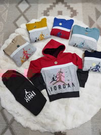 تراك ولادي بناتي • ٤-١٢ سنة • اقل طلب قطعتين