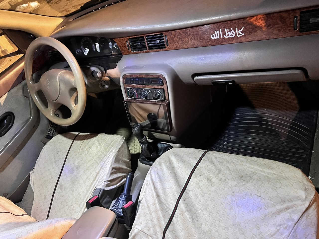 سمند ٢٠١٣
سياره بيها فقط مدكر امامي مبدل
رقم بصره انكليزي
بيها منظومة غاز 
***********
