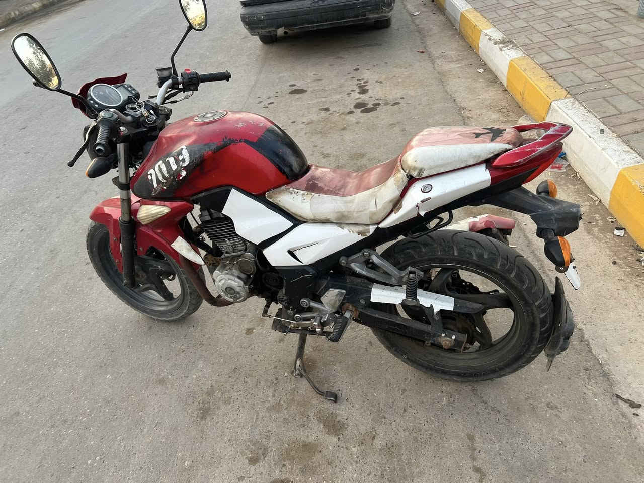 السلام عليكم لبيع دراجه سايم بطحه دراجه كله شغاله هندر سلف اشاير لايت مابي شي نقص محرك دايوان 150 دراجه بيه اوراق سعر ٥٠٠وبي مجال قليل رقم الهاتف ***********
