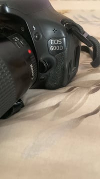 كامره كانون 600D عدسات عدد 2 السعر 350 تواصل 07779890345