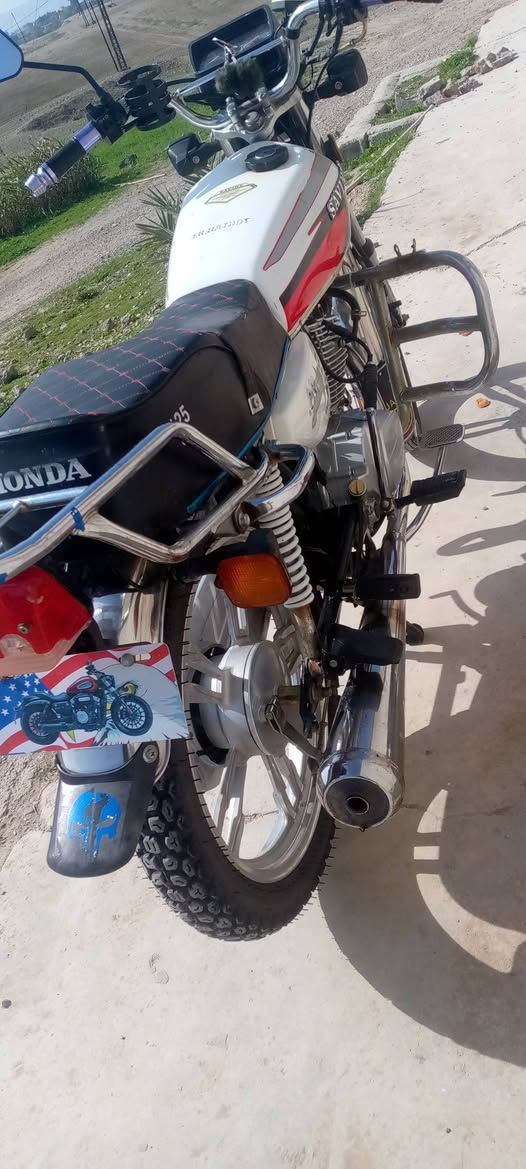 الـسـلام عـليـكم
مـوطور للبـيع  و امـراوس ب 5 گـير 

مـحـرك مـا مـفتـوح  شـرط 

مـوديـل 2021

كـهـربائيات كـامـلـة 

تـوايـر جـدد

كـلـو بـلادي شـرط 

الـسـعر 480 وبـي مـجـال

***********
