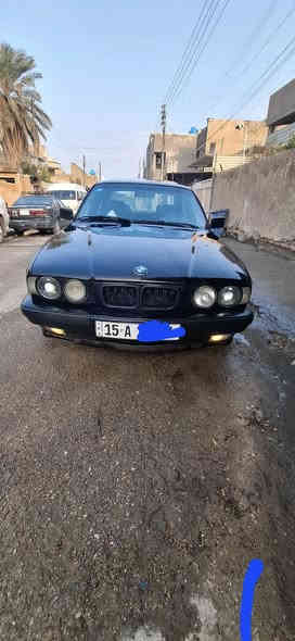 سلام عليكم
BMW 525i موديل 1992
بجم عريض  
دعاميات m 
 كراسي جلد
كير اوتوماتيك
محرك 2.5 مسكر
فتحه 
سنتر لوك
تبريد 
مصبوغة عام 
حماوه ثابته صيف شتاء
السعر 48 وبيها مجال 
مكانها الدورة
*********** واتساب 
***********
