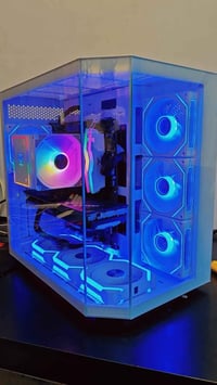 رايزن 5800X • RTX 4070 • 16 جيجا 3600MHz