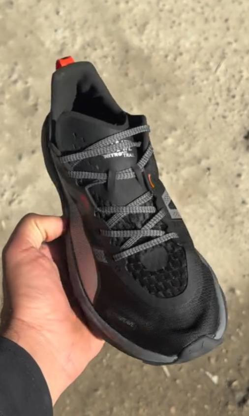 بوما 

43
27 سم
قطعه خفيفة الوزن ومريحة بلبس 
توصيل فقط


**إذا كنت صاحب هذا الإعلان وتريد حذفه لأي سبب، رجاءا أرسل رسالة إلى الدعم الفني**