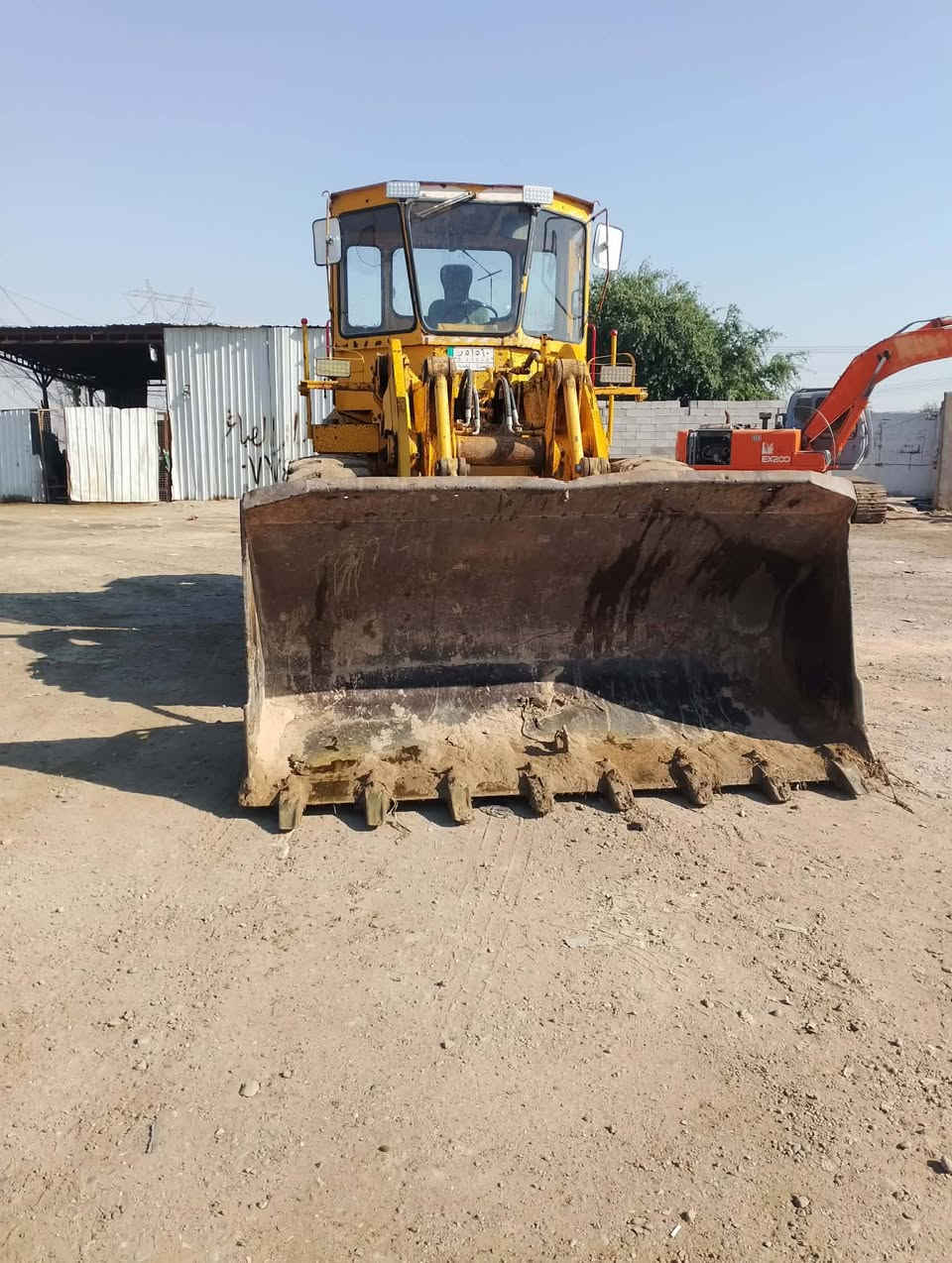 سلام عليكم حجم 70 موديل 81
***********
