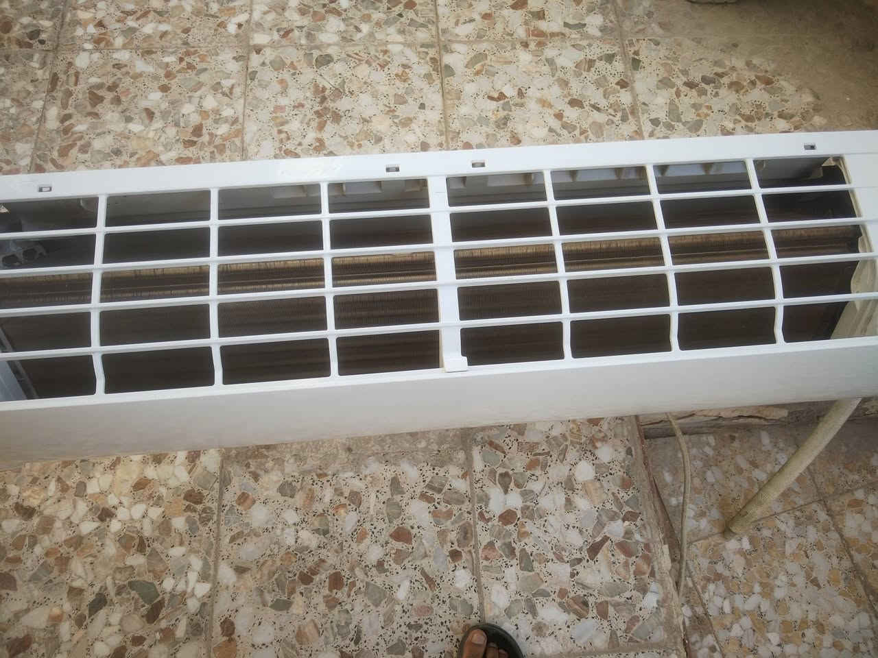 للبيع قطعه داخليه سبلت توسوت نضيفه المكان القاسم ***********
