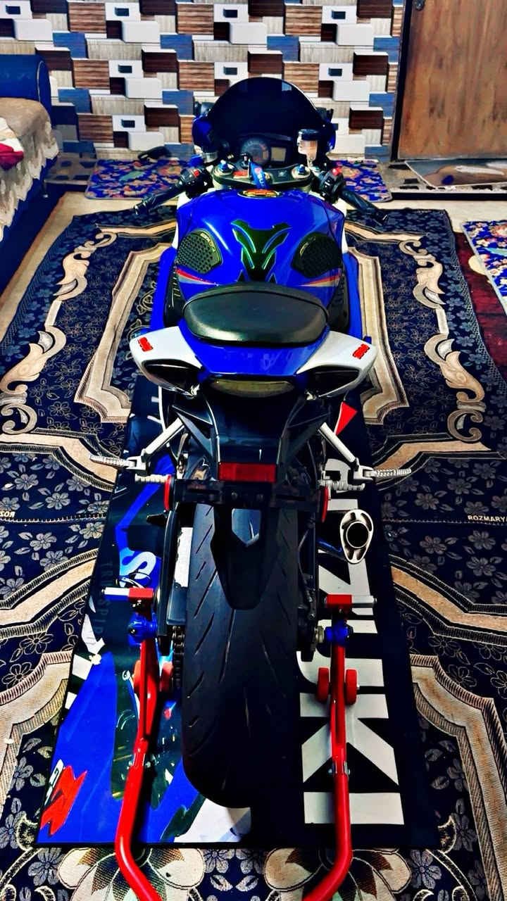 سلام عليكم
متاح جكسر 1000 
مبرمجه ٣ مودات
عليه صالنصه Brocks
عليه ترتيبات مثل مواضحه بل صور 
عله تخم سلايدرات 
دراجه. زنون 
دراجه كفاله عامه 
مكاني بل حسينيه مال راشديه 
رقم ***********
