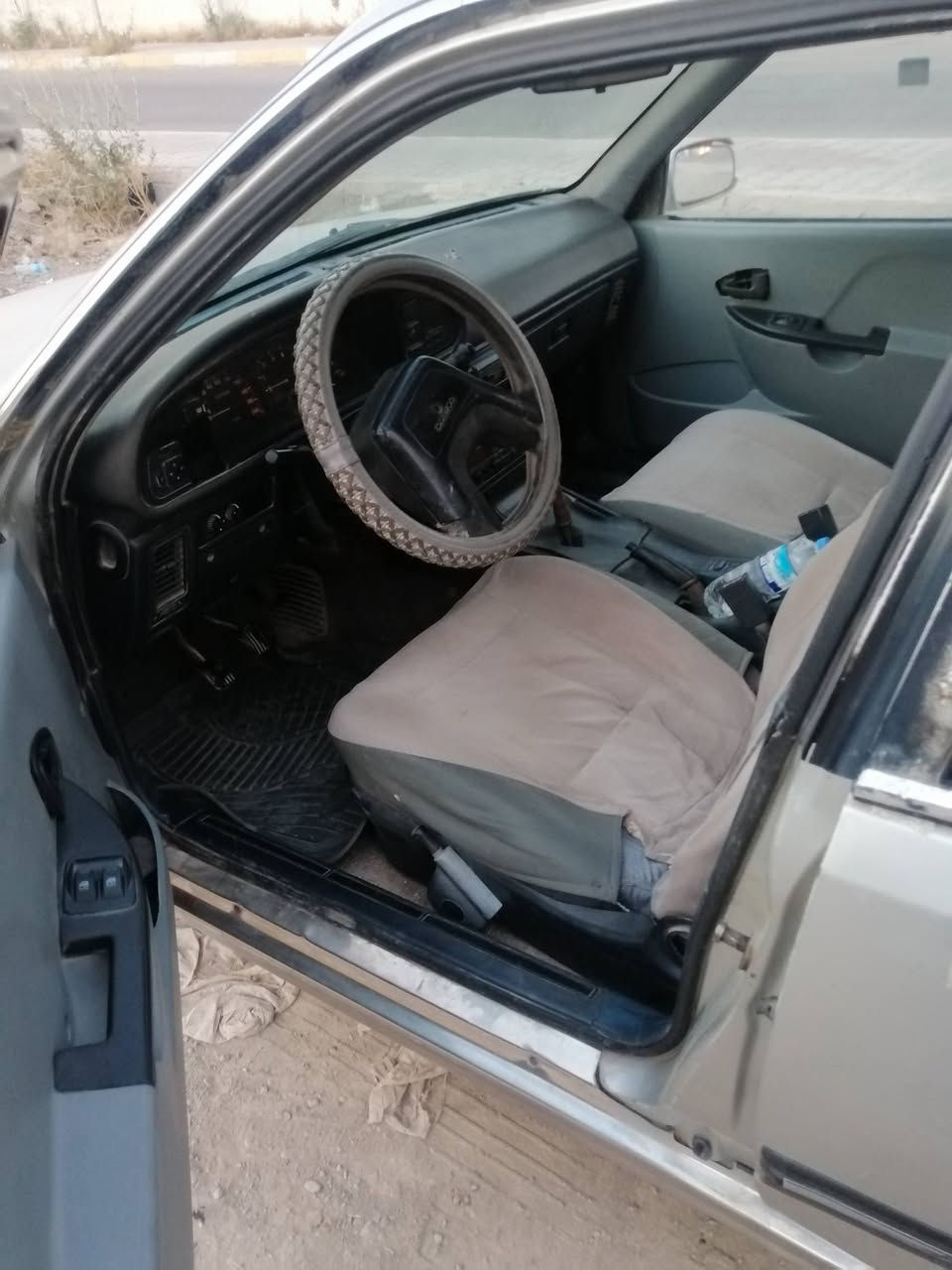 السلام عليكم برنس للبيع موديل 93 بلاديه رقم ديالى انكليزي العنوان ديالى بعقوبه سعر مناسب نتصل ***********
