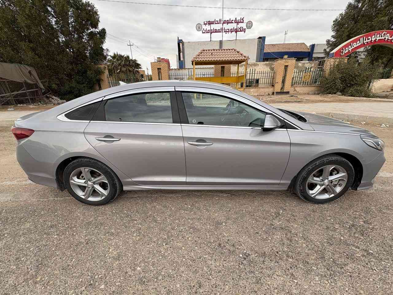 سلام عليكم
سوناته موديل 2023
سياره كفاله عامه كلين (سعر) 195
رقم قادسيه الاگليزي 16
السياره غاز اصل
كشنات جلد تدفئه تبريد 
رادار  وسايد بريك بصمه مانع انزلاق تحديد مسار وشاشه حجم كبير وتحكم ستيرن 
تخم تاير جديد
سياره نضيفه احلى من الصور 
المكان ديوانيه
للستفسار(***********)
