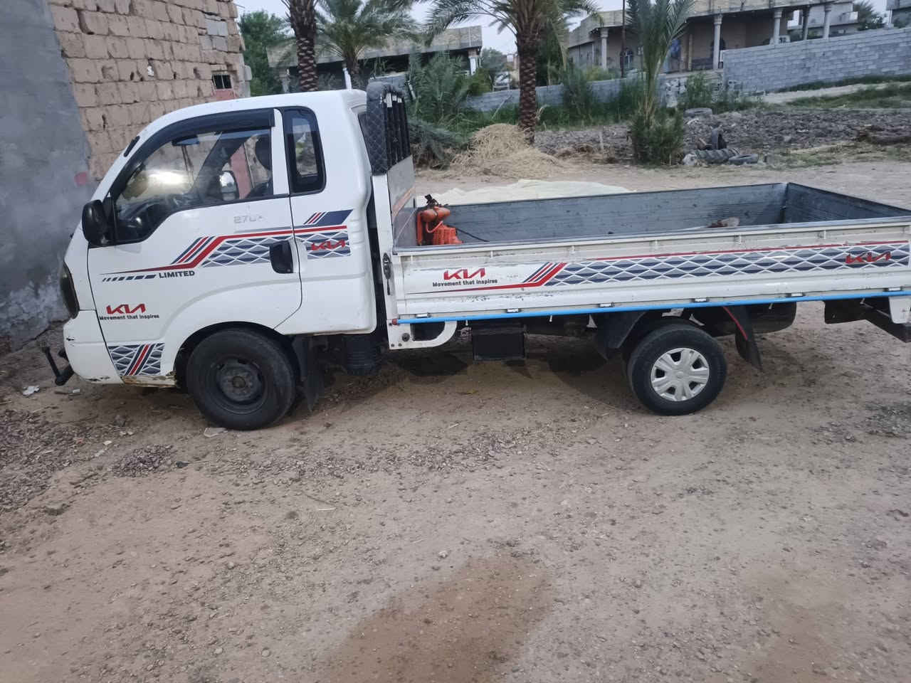 اكو مراوس بكيه فحل أو ابيع موديل ١٣
***********
