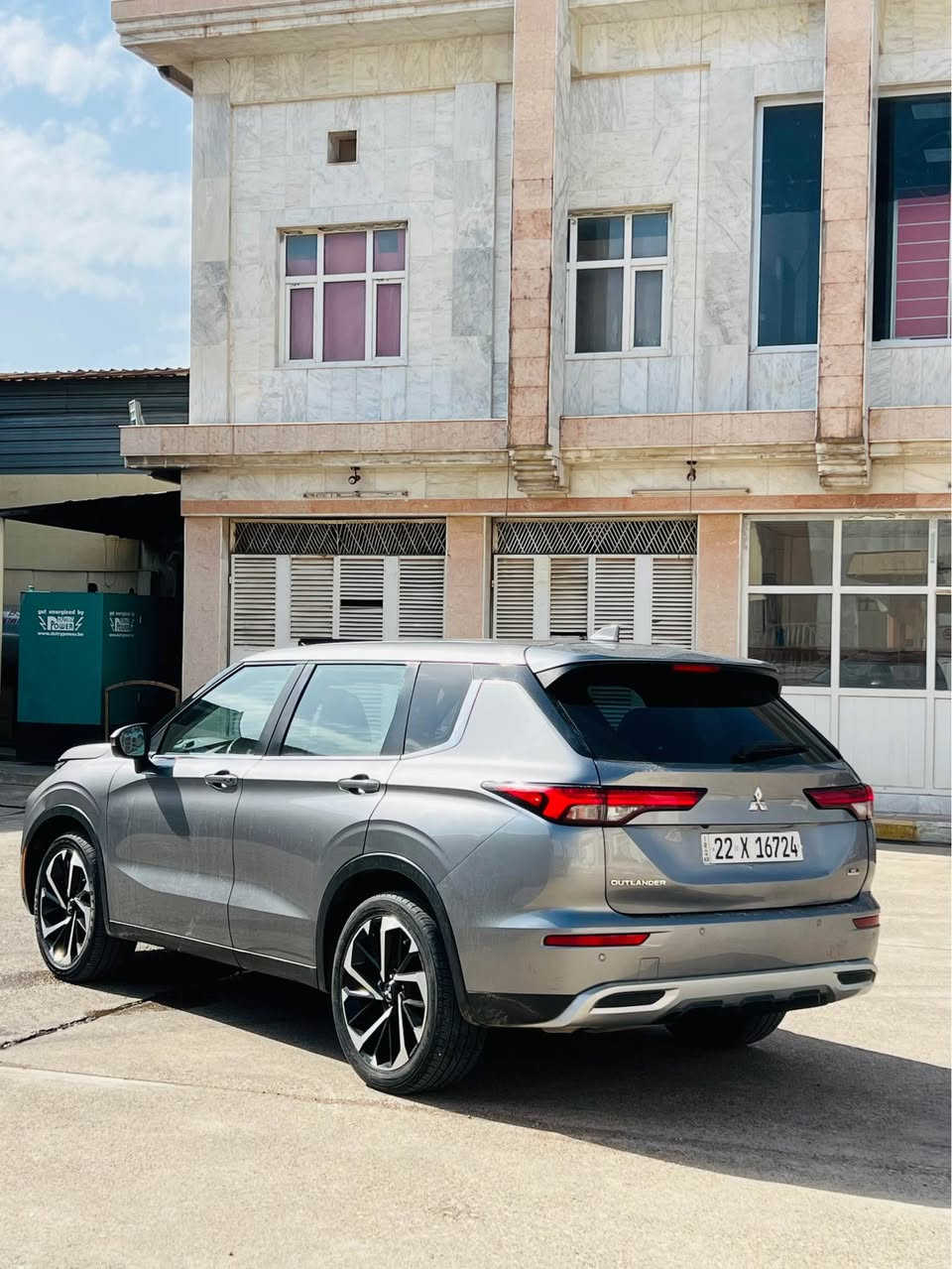 2022 MITSUBISHI OUTLANDER, SE 2.5 /SE BLACK EDITION دبل اكسل AWD✅
ميتسيوبوشي ئاوتلاندةر موديل 2022 SE 
فول فول مواصفات✅ تحويل وكالة شرت💯
بدون سبخ و بدون دواخل و شاسي شرت فحص💯
صور حادث موجودة ب نشر ✅
7راكب 7 نفري فول فول مواصفات✅
سعر بلاش235 ورقة و مجال😳🔥
*********** صابركارس تيجارة للسيارات✅ اكر, نينوى
