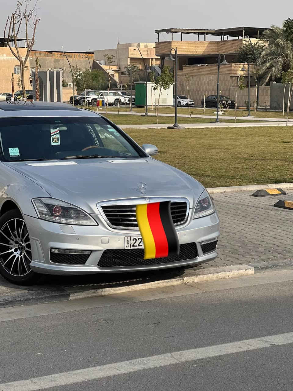 السلام عليكم خواني
مارسيدس اس s550 مديل 8 محدثه 13 بل كامل 

تحديث كامل  سياره جديه مال جناي ما ناقصه اي شي 

ما تصرف عليه ربع ماشيه 120 حقيقي

سياره ((((ادوات ادوات )))))متومه توم اصل دك حاسبه وين ما يعجبك انا هواي مسافر بيه اسويلك وكاله وين ما يعجبك روح

سياره جاهزه من حداده من تايرات من دسكات ستوني مسويله ادامه ما عايزه اي شي تنكر سلف وين ما يعجبك روح 

سياره احلى من صور تعال وشوف 

بيه منضومه مال زنون ستوني شاده 

لد داخلي تغير لونه بل بلوتوث

مغلفه بجم نانو ppf

سياره مكانه بصره 

سعره اتصل وتدلل

رقم الهاتف ***********
