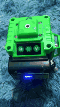 اسلام عليكم ليزرين واحد باله نضيف حيل وثاني جديد ويا بطاريتين وفابريتر شغال كلشي مابي  اريدهن كلهن ٨٠ مفرد القطعه ٣٥ بغداد ***********
