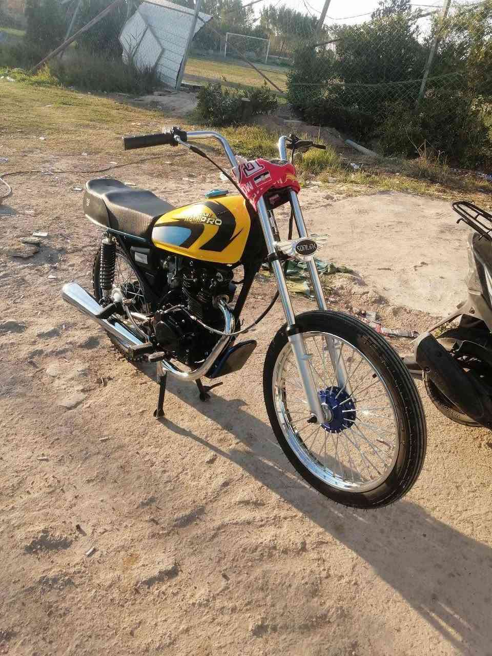 سلام عليكم ماطور ناشف بمعنئ الكلمه شاصي 21 اوراقه بل جيس صارلي 10تيام من عمرته كله اصلي المكينه امتياز برغي مامفتوه بيه ((مراوس ب اصلي )) تركعله بس سبايدر يكعد المطور مكاني كوت موفقيه ‏‪0786 885 0933‬‏
