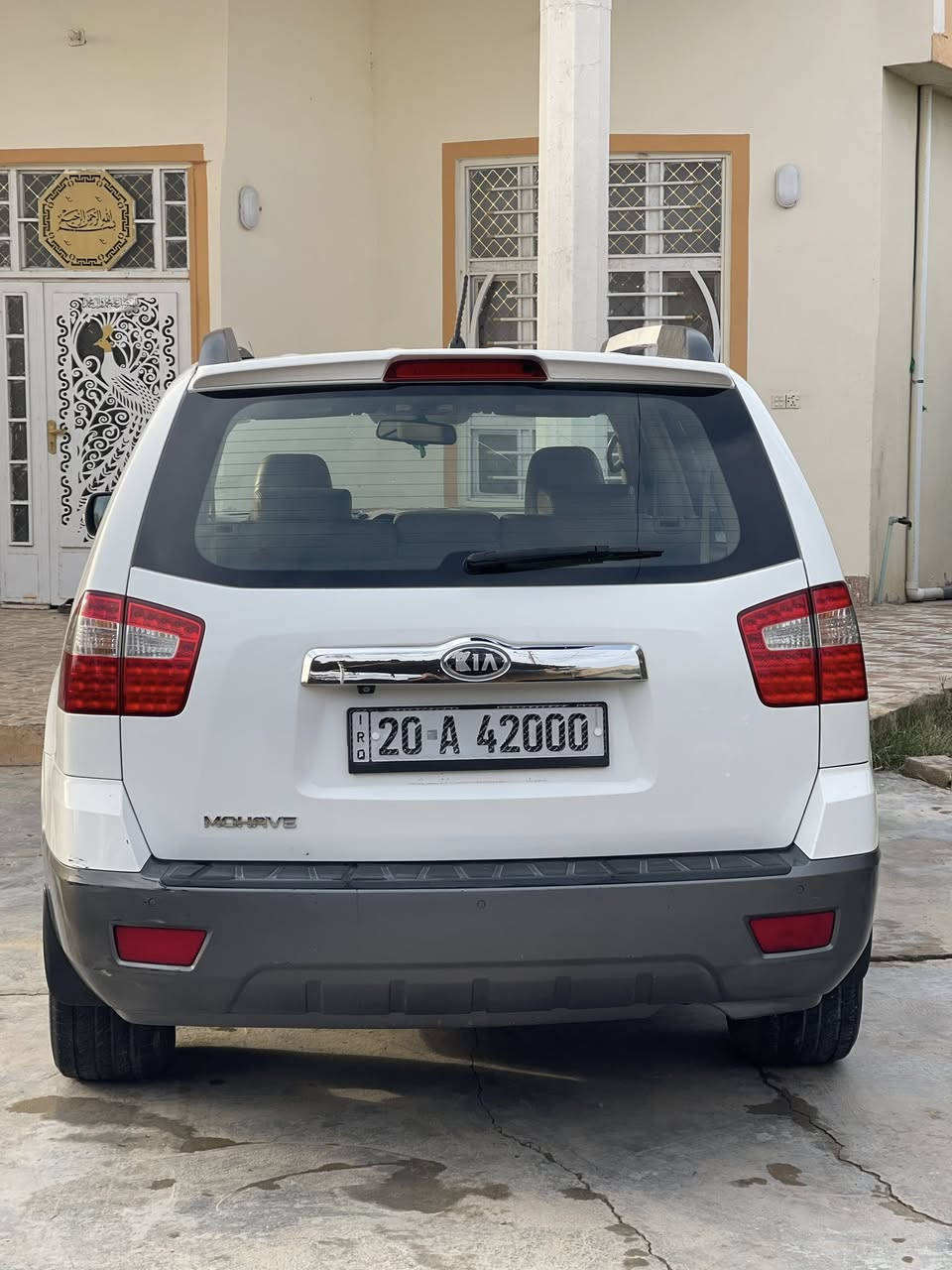 سيارة مهافي خليجي موديل 14 كفالة من الصبغ ولبارد ولتبديل تو ويل نص فول مري شفط كشن السائق كهراباء فتحة جلد تدفئة كشنات  كامرة حساس أشاير بالمري حدادية بحالة جيدة جداً تخم تاير جديد محرك مفتوح شغل درجة اولى .السيارة ماشية 190وقابلة للزيادة للستفسار الاتصال على الرقم *********** (السعر ١٦٣ قابل للتفاوض)
