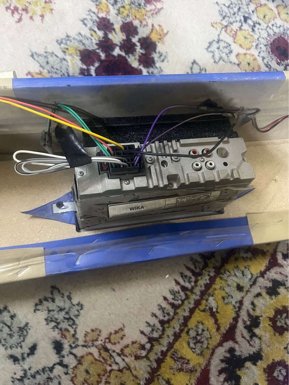 مسجل السعر 20  
*********** Colombo, Sri Lanka
