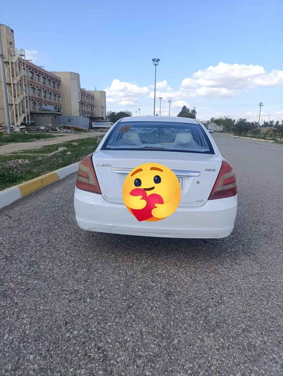 شيري A5
موديل ٢٠١٣
كير ومحرك كورلا بالشرط 
تبريد ثلج
بيها بطاقة بانزين
رقم اربيل دولي 
السعر 50 
*********** كركوك, العراق
