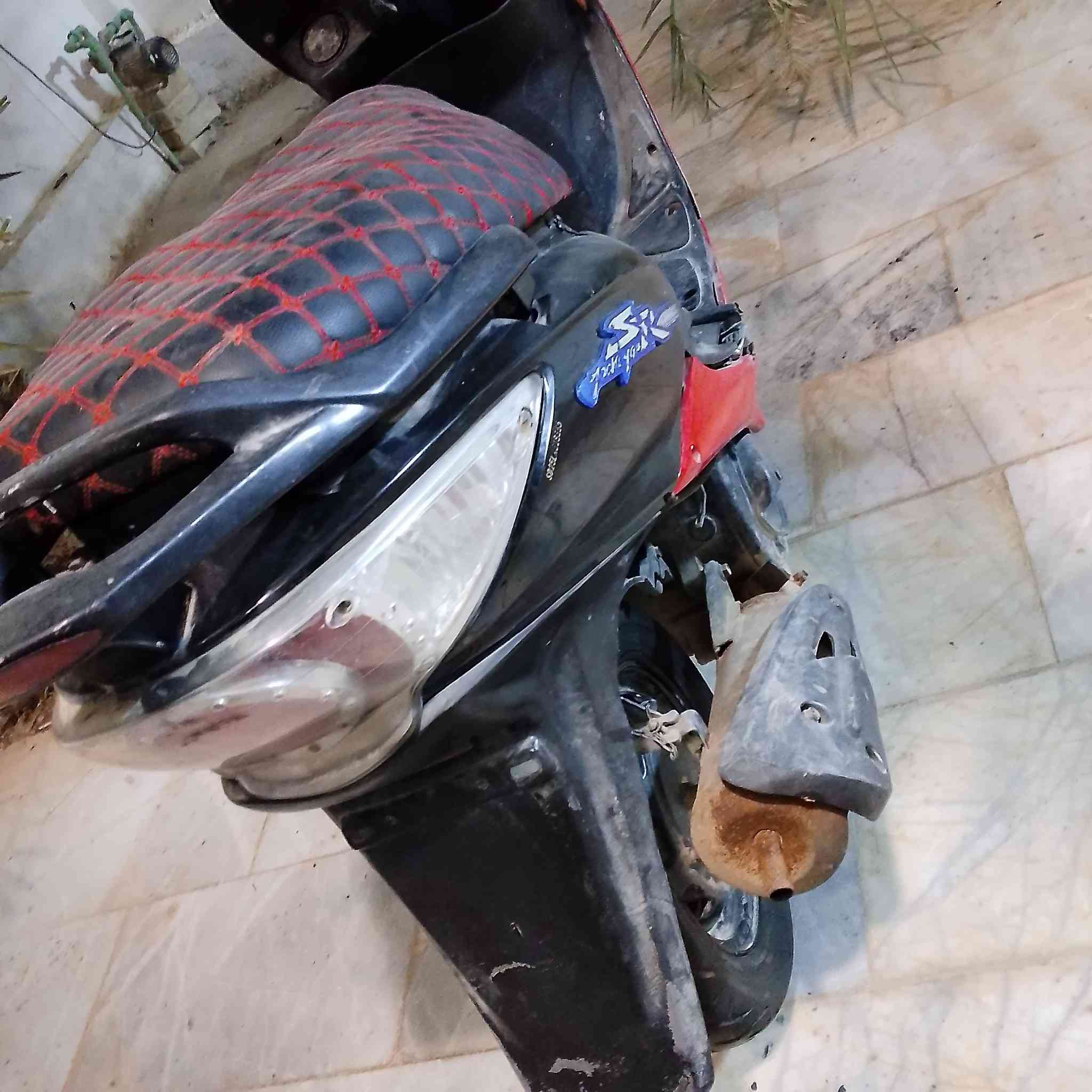 السلام عليكم ورحمه الله وبركاته مرخصة مدير الكروب دراجه كامكو جي 4دراجه جاهزة من كلشي مكفولة كهربائيات سلف هندر مكينه مكفولة مامغتوحه عل فحص تجي تفحص بعينك دراجه ناعمه السعر 450بيه مجال قليل حك الجيه العنوان النجف شارع المطار قرب قاعة الياسمين ***********
