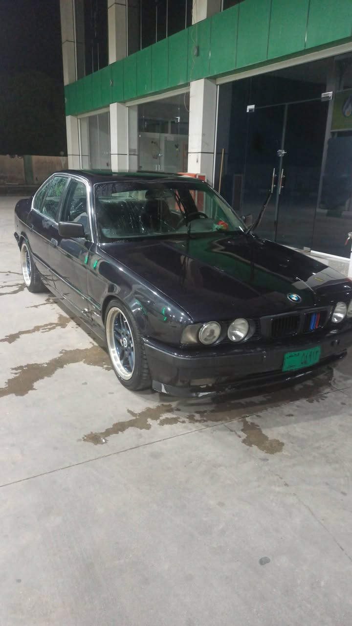 سلام علیکم 
bmw 528i 1991
مەکینەی سەقەڕ کەپس دیجیتاڵ 
ئاڕمو ئەوەلیات بەشەرت 
بەشەرتی هەزار فیتەر 
سەیارەکە هەمو گیانی کراوە بە m5
بۆ سعر چات بکە


**إذا كنت صاحب هذا الإعلان وتريد حذفه لأي سبب، رجاءا أرسل رسالة إلى الدعم الفني**