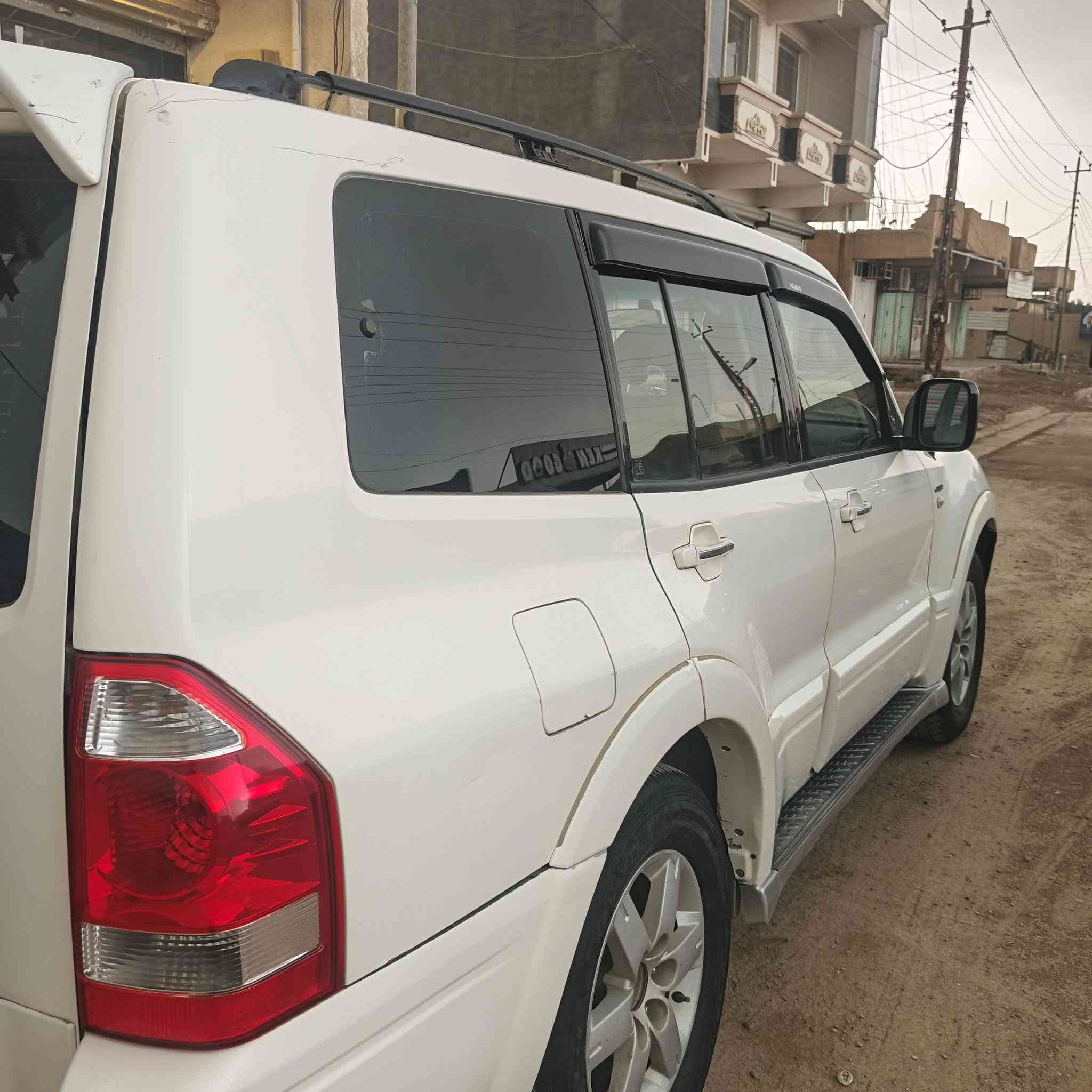 سلام وعليكم باجيرو 2007 مكينه 3800 للبيع مكينه كايمه ابيع على هاي لوضعيه سعر ٦٠ وبي مجال بسيط حك جيه وكشرها شوفت عينك رقم الماني بغداد عنوان بغداد طارمية 
‏‪***********‬‏ رقم هاتف بي واتس هم
