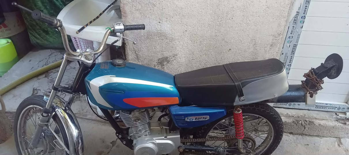 دراجه  للبيع تعمير  محراك 24 شاصي 16 مكان كربلاء حي الغدير
الاستفسار ***********
