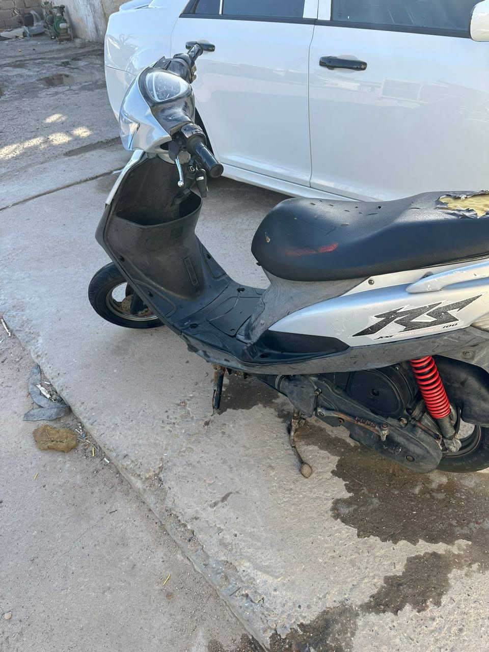 دراجه البيع ما مفتوحه السعر 950وبيها مجال 
***********
