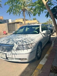 للبيع ازيرا 2009 خليجي 🚘  السيارة بحالة جيدة بيها قطعة صبغ وبارد قليل ...