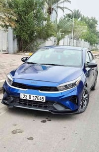 كيا فورتي مديل 23 وارد امريكي ماشيه 21 الف  مكينة 2000 دوش تحكم مقود ج...