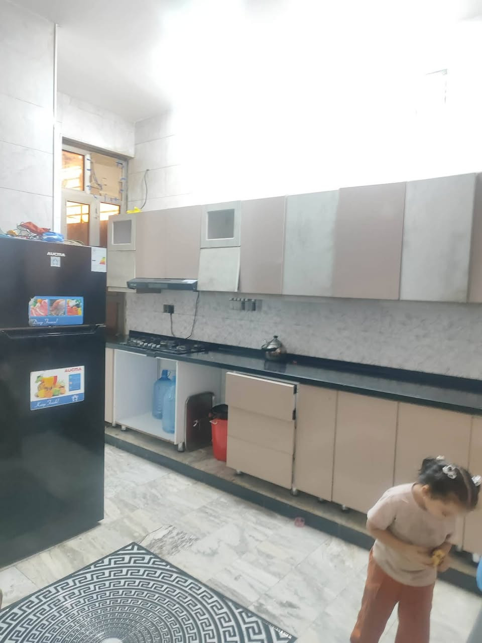 للبيع بيت في منطقه كفائات سيديه-شارع اربعين -2/10 بالسعر 370 مليون وبيه مجال
@الكل

تفاصيل العقار:
الموقع: السيدية، منطقة الكفاءات، شارع 40، فرع 2/10.®
المساحة: 150 متر مربع.®
الأبعاد: واجهة 10 متر، نزال 15 متر.®
طوابق: طابقين :طابق الاول بيه مطبخ وصاله  وهول وغرفه نوم وبلكونه اثنين وحمام داخلي وحمام خارجي " طابق ثاني : بيه أربع غرف نوم وحمام وبلكونه وبيه درج تصعد بيه إلى سطح.®
المواصفات: يتميز العقار في موقعه يكون قريب على شارع عام .®
📞 للمزيد من المعلومات أو لتحديد موعد للمعاينة، يرجى التواصل على الرقم في واتساب أو على خاص : [***********]او [***********]
