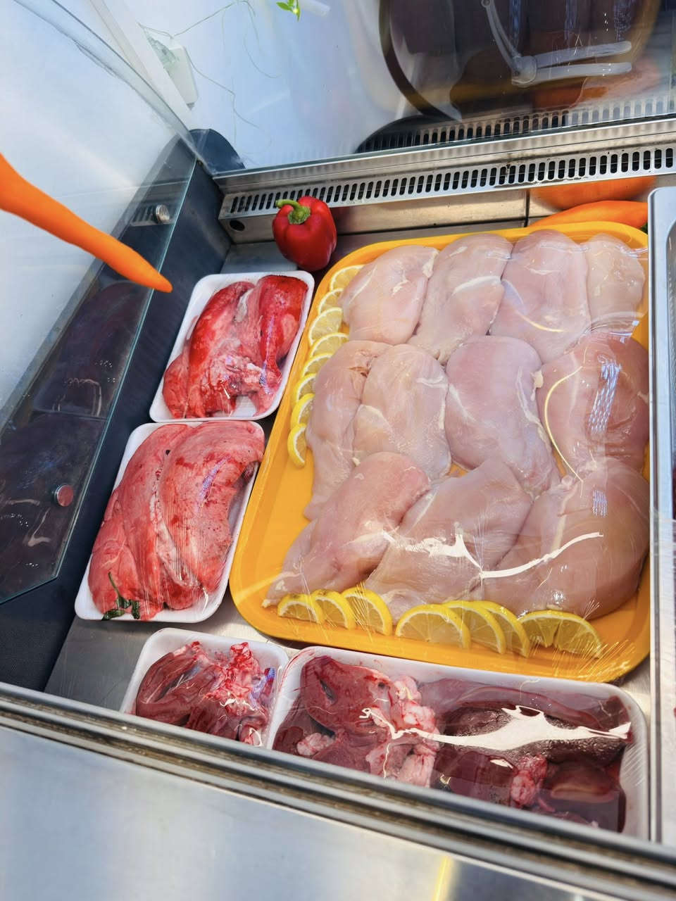 � افتتاح لحوم العنقاء 🔥
🎉 بمناسبة الافتتاح نقدّم أحسن اللحوم العراقية وبأسعار ترضيكم 🎉

🥩 لحم غنم عراقي 
🥩 لحم عجل عراقي 
🍢 كباب لحم 
🍗 كباب دجاج 
تكة دجاج

📍 شارع الخيزران – مجاور علوة زهور السيدية

✨ لحوم العنقاء
زورونا اليوم وخلو الحكم لكم
الحم من مزارعنة الخاصة نضافة وطعم 
يليق بحضرتكم
📞 077 6990 9012
