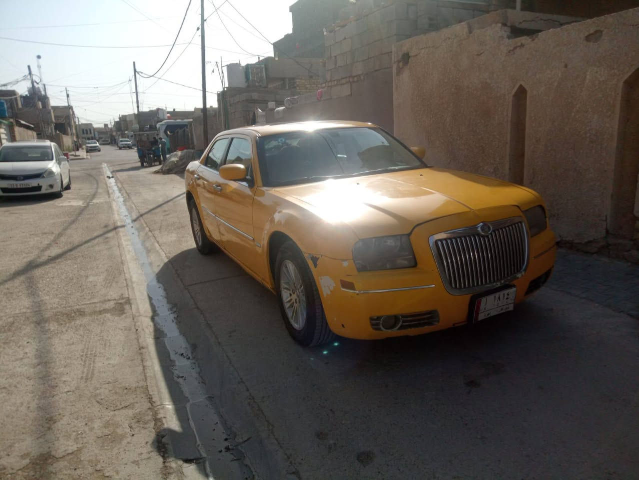 السلام عليكم .أوباما موديل 2010 اصل ..مكفولة من الحادث...مكينه .كير .اكسن..خير من الله ..حدادية جديدة .تخم تاير جديد .منظومه تبريد وتدفئة جديدة .كهربائيات السيارة كلها شغالة..سيارة جاهزة على بمعنى الكلمة..خطها كوت بغداد ...بيع مستعجل كلش ..السعر 108 وبيه مجال .... مكان السيارة كوت  .... إتصال ***********
مكلف بالنشر
