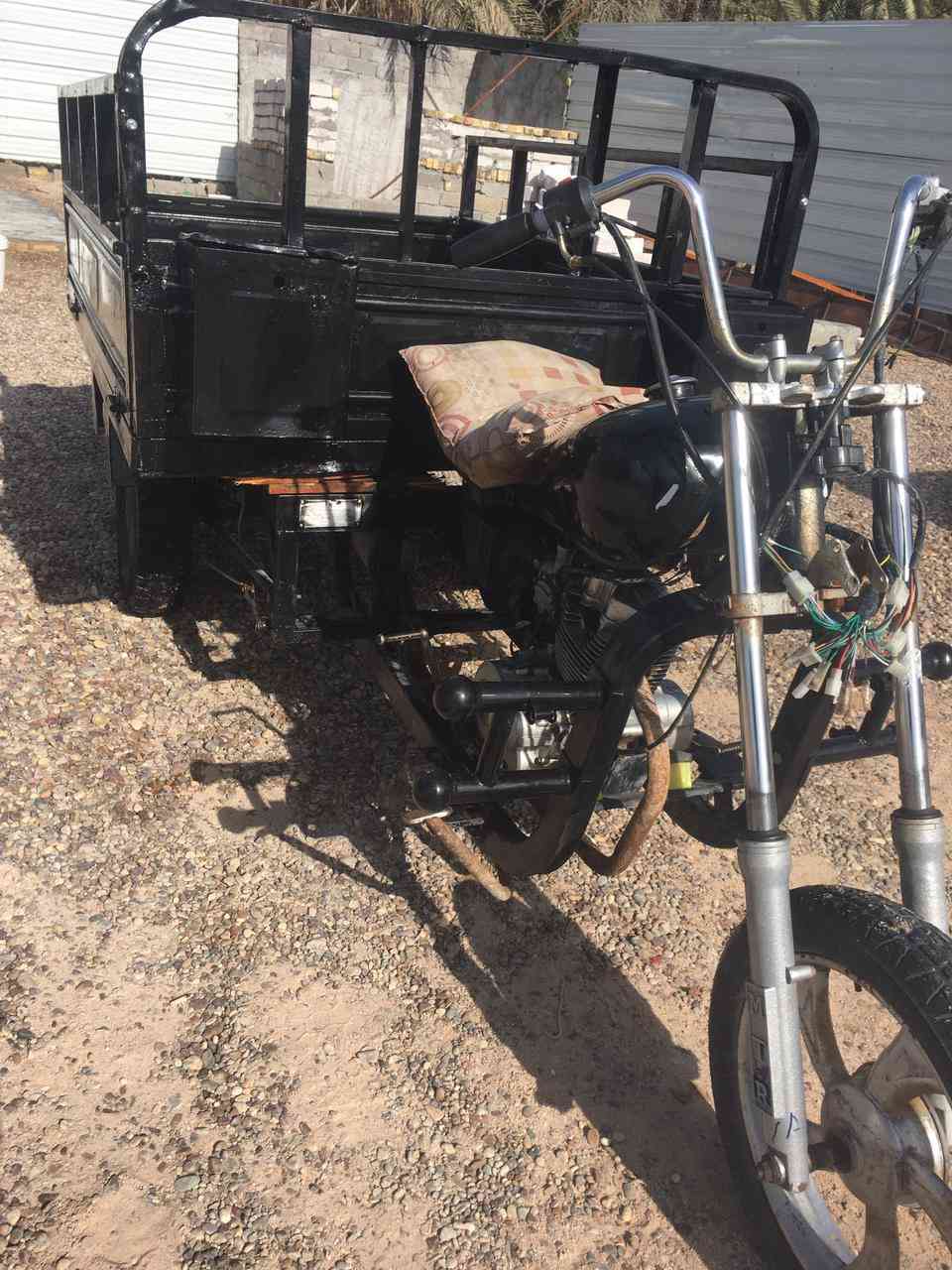 السلام عليكم ورحمة الله
من رخصت مدير اللكروب

عندي ستوته للبيع أوراق سكنر أوراقه الاصليه احتركن

الستوته مديل 2007 سعرهة 750 وبيهة مجال قليل

الشرايع يراسلني واتساب *********** اويتصل الخط مفتوح
