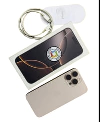 آيفون ١٦ برو ماكس • ٢٥٦ • بطارية ٩٨٪