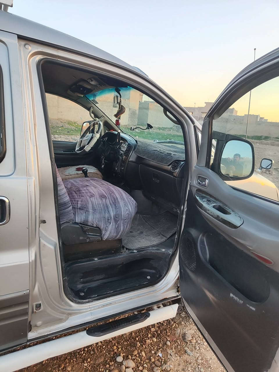 السلام عليكم استاريكس للبيع 2007 شرط التحويل وشرط المحرك والكير والاكسل مصفرة هيئة وغرامات رقم الهاتف ***********/*********** مكاني الموصل الرشيدية
