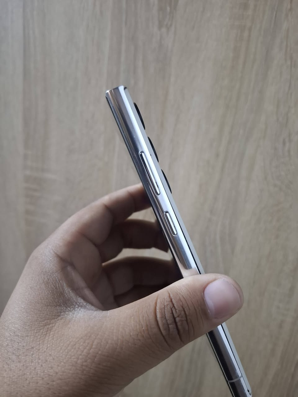 S22 الترا
ذاكرة 256
جهاز امريكي
لغة الضبط نص انكليزي ااونص عربي
مستبدل شاشة وسط
بصمة وجه شغاله بصمه اصبع واكفه 
السعر 270
مكاني بغداد الشعب او اعظمية
***********
