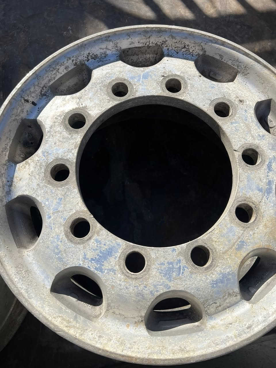 ويلات للبيع 
العنوان البصرة 

‭0771 200 7421‬

0780 121 8988
