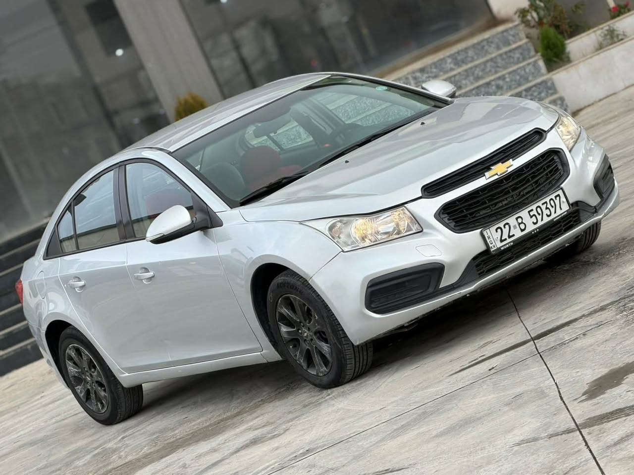 السعر 89 $$          ***********
كروز موديل 2017 خليجي مكينه كير شرط تبريد شغال  سنويه رقم جديد بأسمي شرط التحويل صبغ جاملغ وحافه البوند بدون دواخل كير توماتيك جامات كهرب شاشه كاميره تحكمات جهتين حساسات مثبت سرعه
