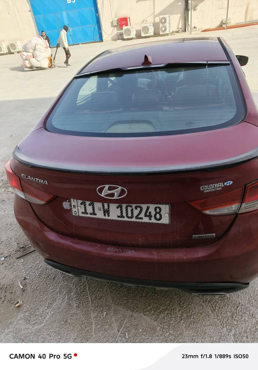 السلام عليكم
النترا مضلع ٢٠١٢
السعر ٩٧ بيهه مجال حق الجيه 
رقم الهاتف *********** اتصال او واتساب 
صور السونار موجوده بل منشور 
مواصفات لمتد ١/١ 
بصمه تشغيل 
بصمه دخول 
اشاير بل مرايات 
تحكم استيرن جهتين 
فتحه سقف 
مثبت سرعه 
نضام تقليل صرف الوقود 
مانع انزلاق 
كير ومكينه نضيفات 
محرك الفين ٢٠٠٠
