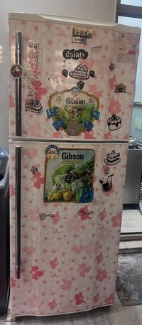 ثاجه حجم 20نضيفه فول عارضيها 325الف 07734918558