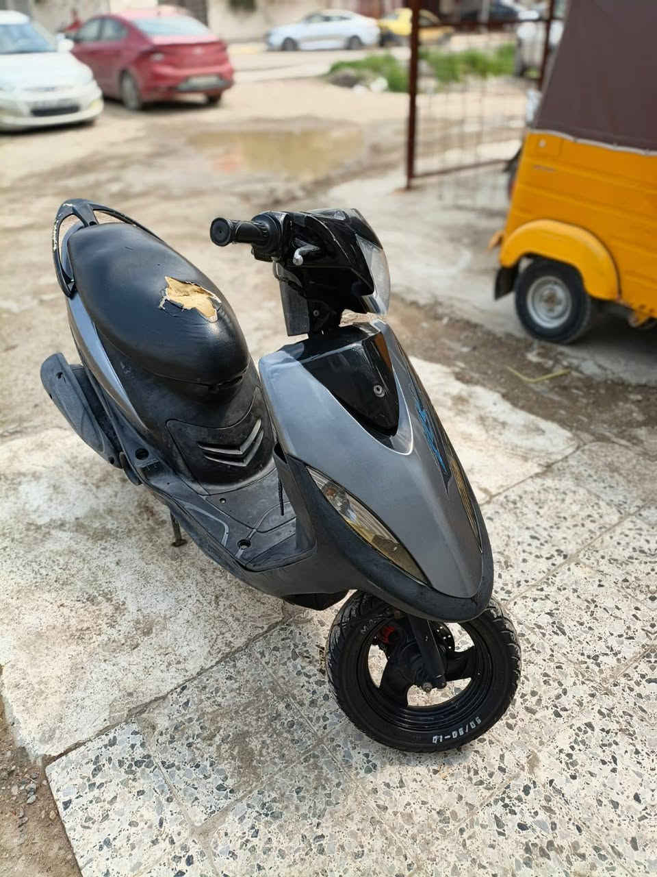 سلام عليكم دراجه ماكس عدله للبيع بلاديه مكينه ما مفتوحه مكان ديالى بعقوبه ***********
