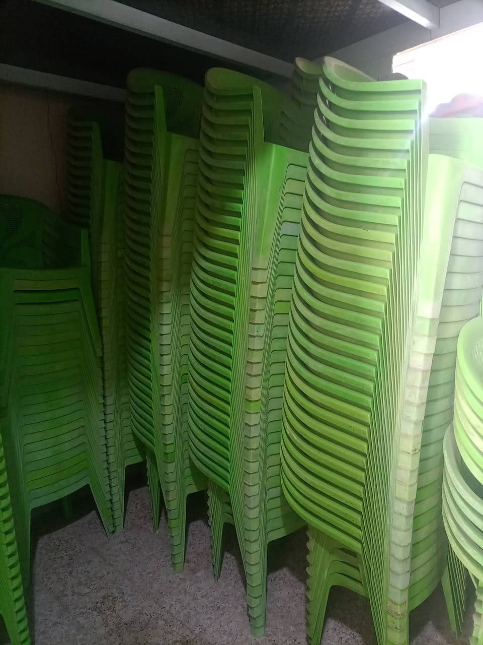 السلام عليكم
للبيع كراسي شيخي مستعمل العدد(٣٥٠) السعر (٥٥٠٠) يعني الكرسي بخمسة او نص
ميسان .. كميت للأستفسار ***********
***********
