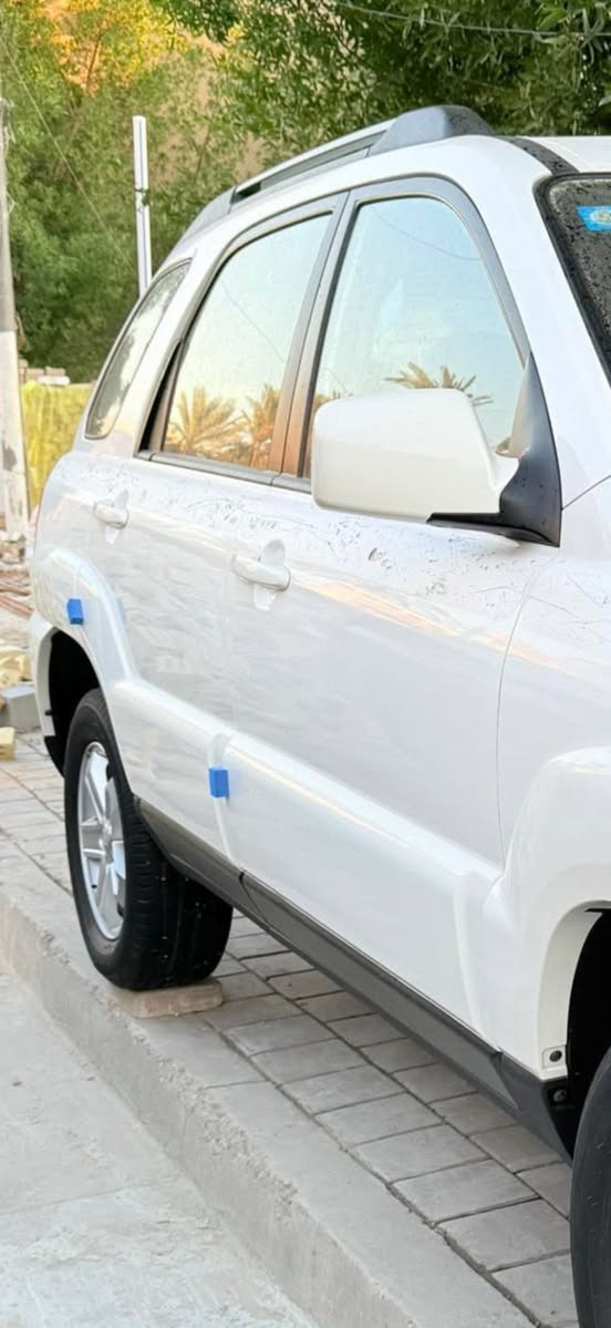 ‏سلام عليكم كيا سبورتنج ‏موديل 2010 ￼للبيع سيارة زيرو ماشي 51 رقم بغداد الدولي مكان السيارة بغداد  الهاتف***********￼
