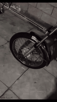 السلام عليكم دراجه لابيع شاصي 21 تعميره 24اورق محرك ابدل بوشه فقط السعر 550 مكان شطره 
موبايل ***********
