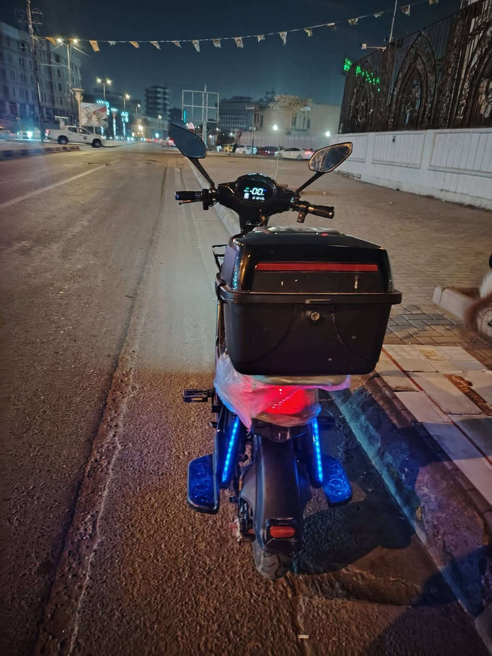 السلام عليكم بايسكل شحن للبيع سعره 300 وبمجال مكانه بغداد***********
