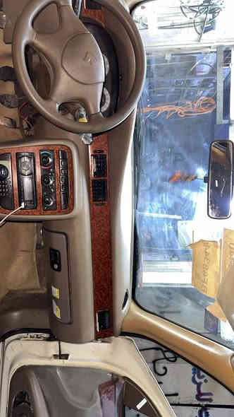 السلام عليكم
سمند 2012 كرستال محدثه 2017
مكينه جديده على سحك بعدهه
بيهه بارد جاملغ خلفي اربع اصابع
منضومه غاز كامله 
تبريد ثلج حماوه ربع 
سلف جديد البارحه شديته
بيهه كسر بدعاميه الاميه وشباج 
صدر خلفي شوي تعبان 
عليهه غرامه 400الف تنزل من سعر 
سعر43 قفل 
رقم تلفون ***********
