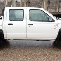 نیسان پیکاب دەبڵ ئەکسل  ، لێزەر دووبەی بۆ فرۆشتن  مودیل 2009  نمونە لە...