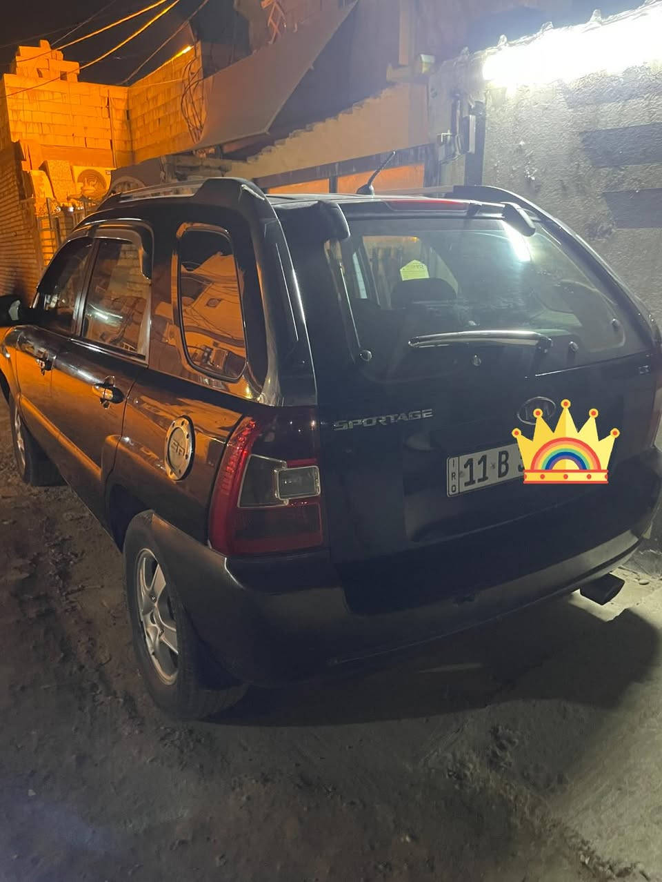سبورتج 2006 محرك 4 سلندر حجم 2000 دوش وگير أوتوماتيك مكفولات تبريد شغال حدادية جديدة تخم تاير يعني السيارة جاهزة وارد أمريكي حادثها چاملغ امامي ايسر والباقي كله بلاد بدون صبغ رقم بغداد الجديد وهزة جديدة سعرها 82 ورقة وبيها مجال بسيط للاتصال *********** لا تراسل عالخاص لان مغلق مكاني بغداد الجديدة أو الزعفرانية
