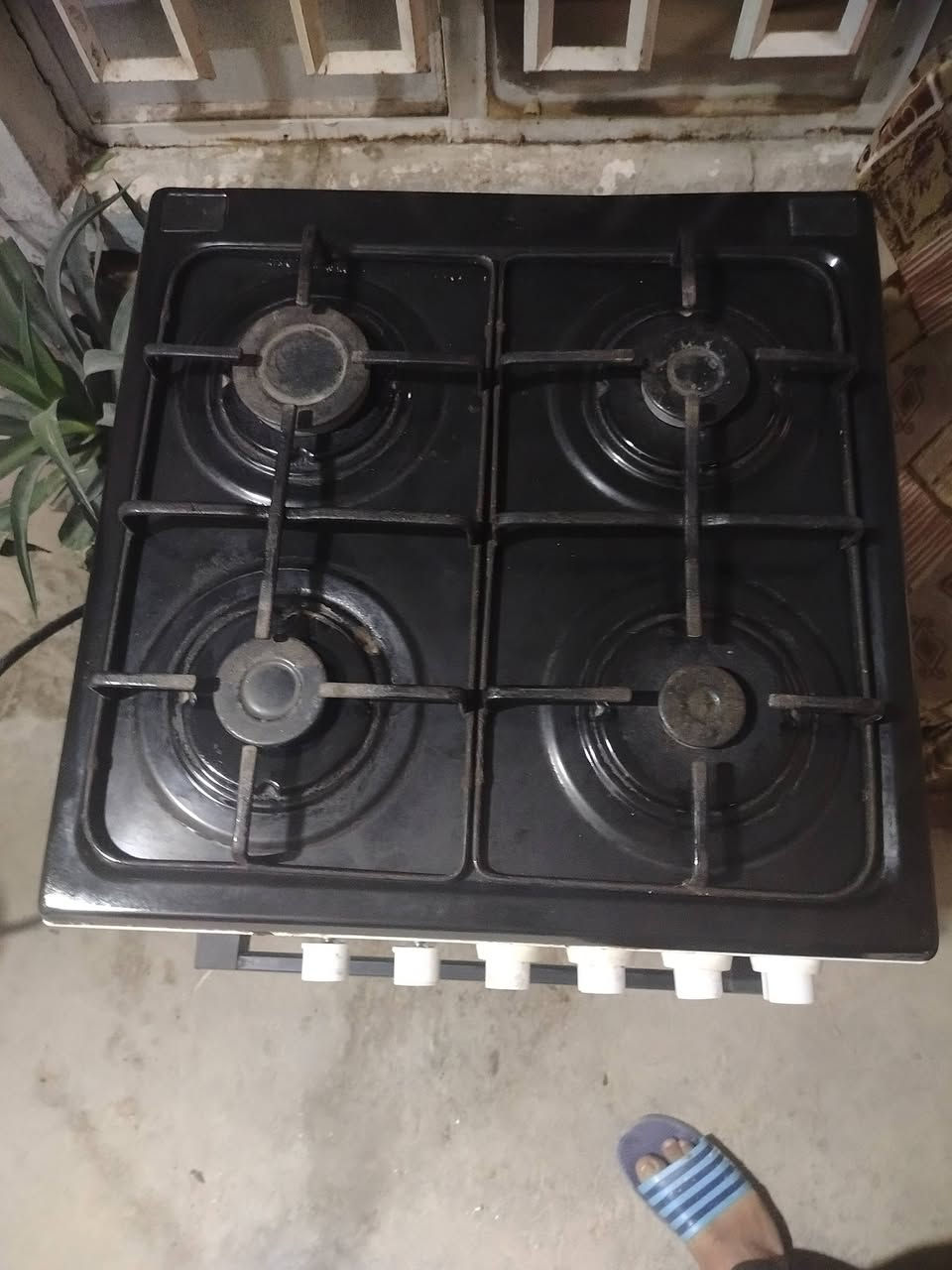 سلام عليكم طباخ مستعمل نضافه 80 الى 75 بل ميه سعره 80 ألف مثل ما مضح بلصور ولفديو لعنوان بغداد الامين لثانيه فلكه لحدادين رقمي *********** واساب
