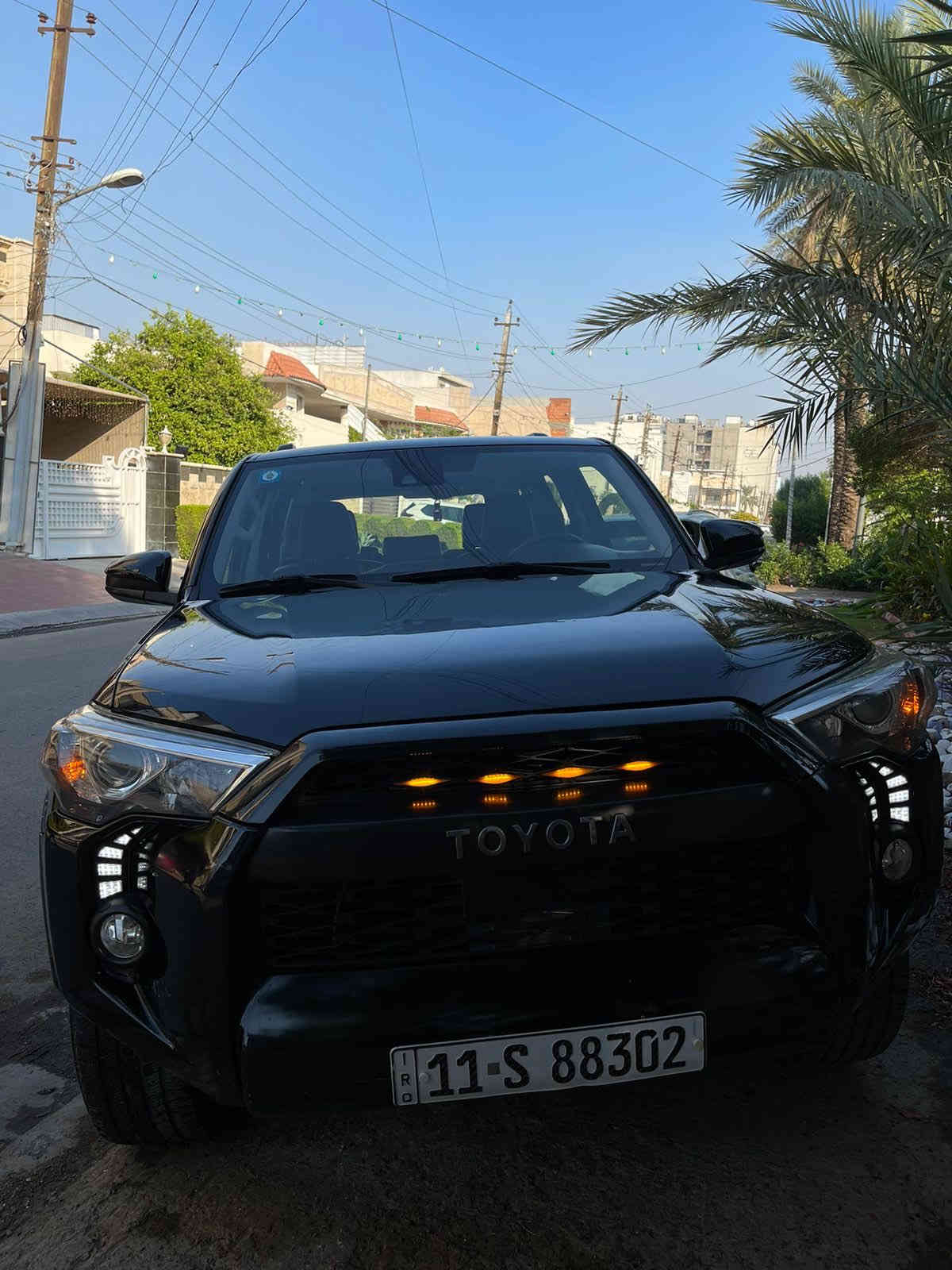 فور رنر 2020 SR5  بلاك المرغوبة سيارة جديدة برغي مناقصه صبغ بنيد فقط و دعامية ماشية 70 الف السعر 290$ بيها مجال قليل العنوان بغداد حي الجامعة و بالعافية ع الي ياخذها وهذا رقمي
 ‭0773 239 3517‬
